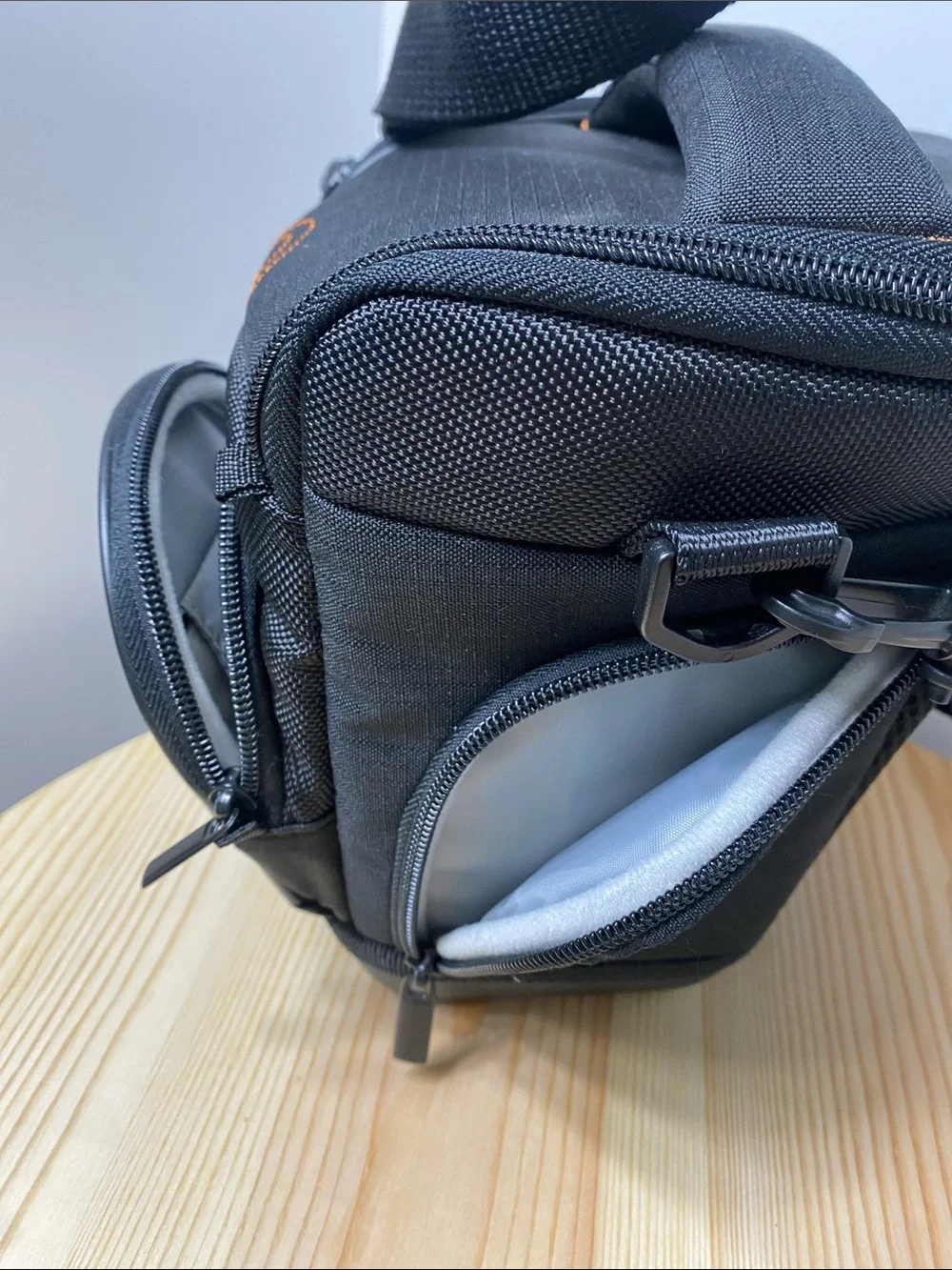 Amazon Basics DSLR Top Load Camera Bag Black with Adjustable Strap Hard Bottom